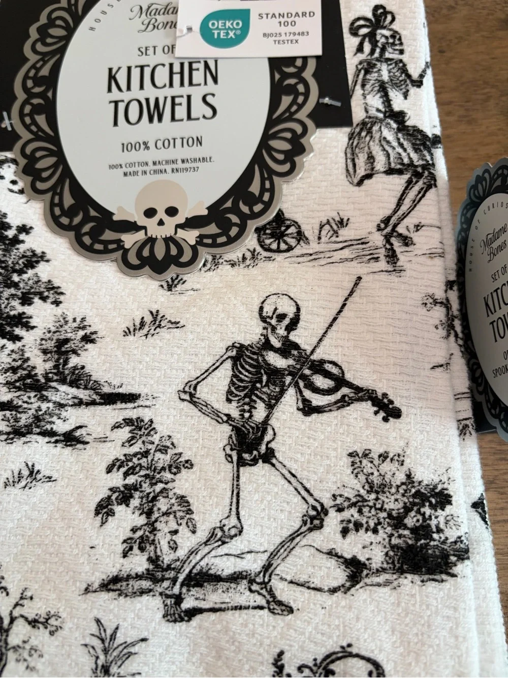 Madame Bones Halloween Towels Skeleton Party Dancing Drinking NWT